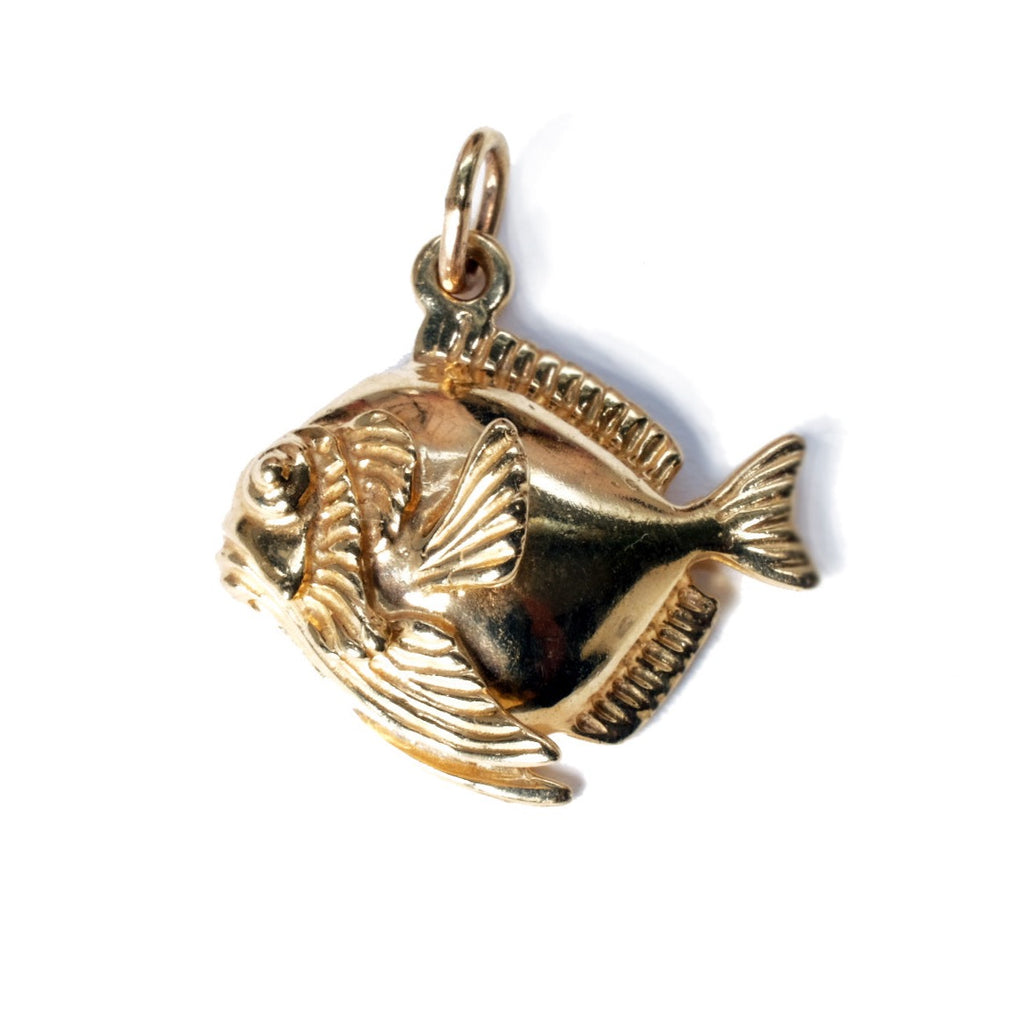 14k Gold Vintage Fish Pendant Charm Pisces 