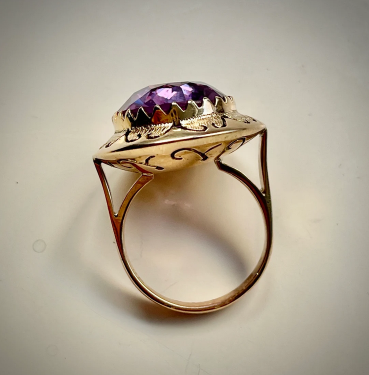 1950s Soviet Alexandrite Ring – peacocktaco - Main Image