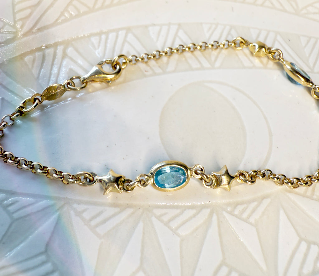 Topaz Star Bracelet 18k