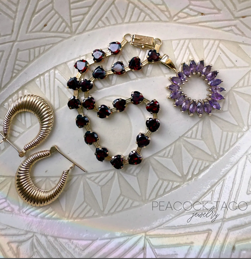 SOLD: 90s Garnet Heart Bracelet