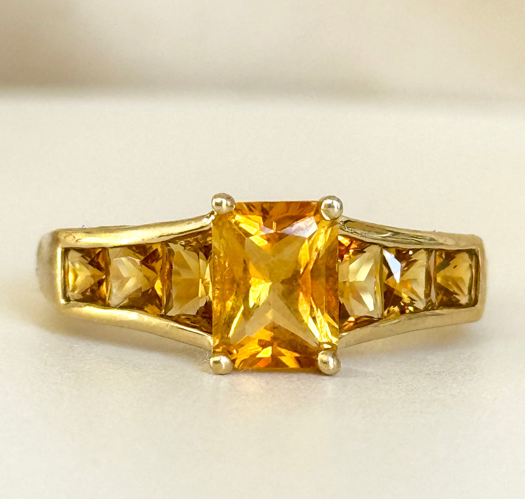 10k gold vintage estate ring with citrine stones 