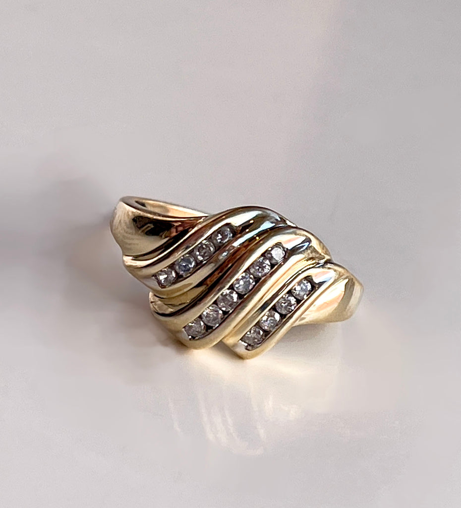 swirl vintage 14k gold diamond dome ring 