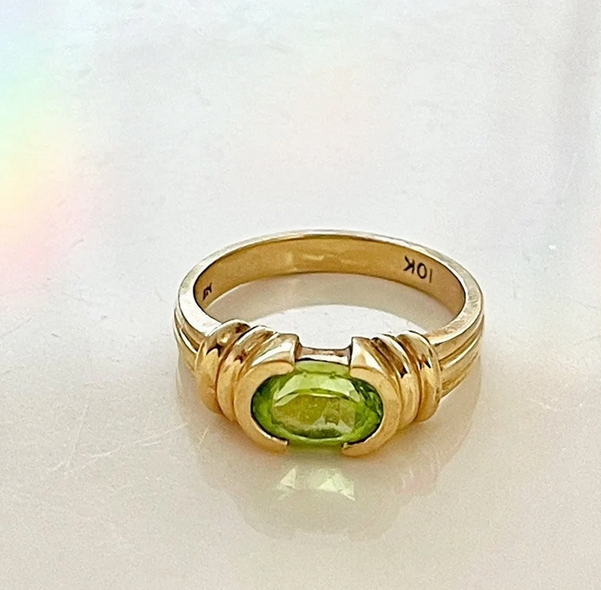 SOLD: 10k Peridot 90s Ring