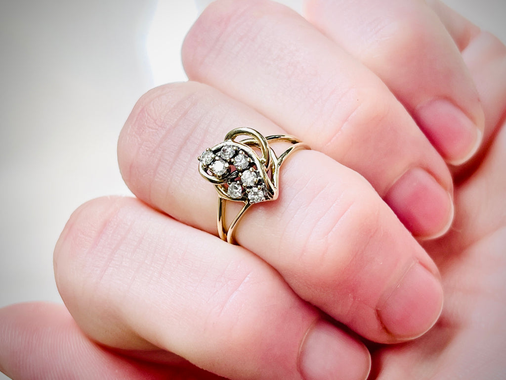 vintage 14k gold diamond heart ring 