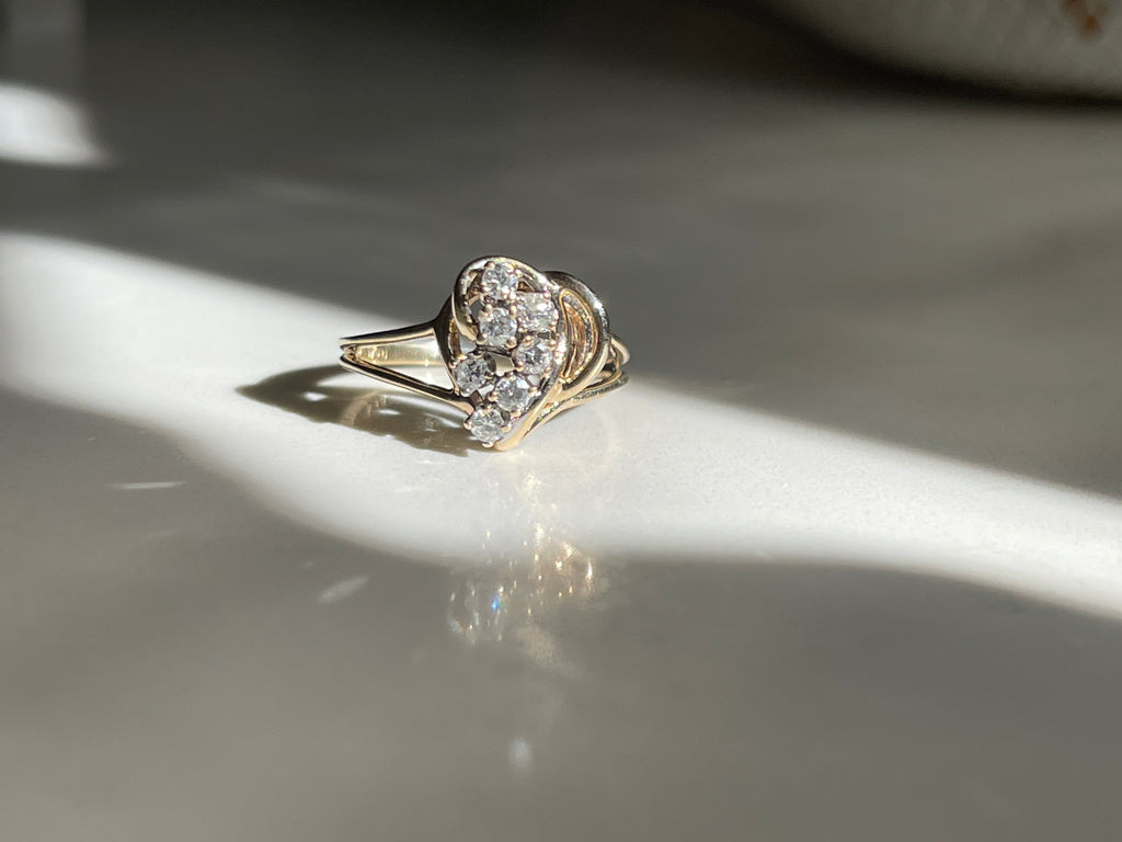 vintage 14k gold diamond heart ring 